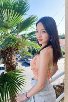 梦莹和伟忠边吃边爱